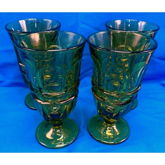 Set Of 4 Vintage Green Glass Goblets With Pedestal Base 6.5" Tall Elegant Drinkw - Picture 1 of 12
